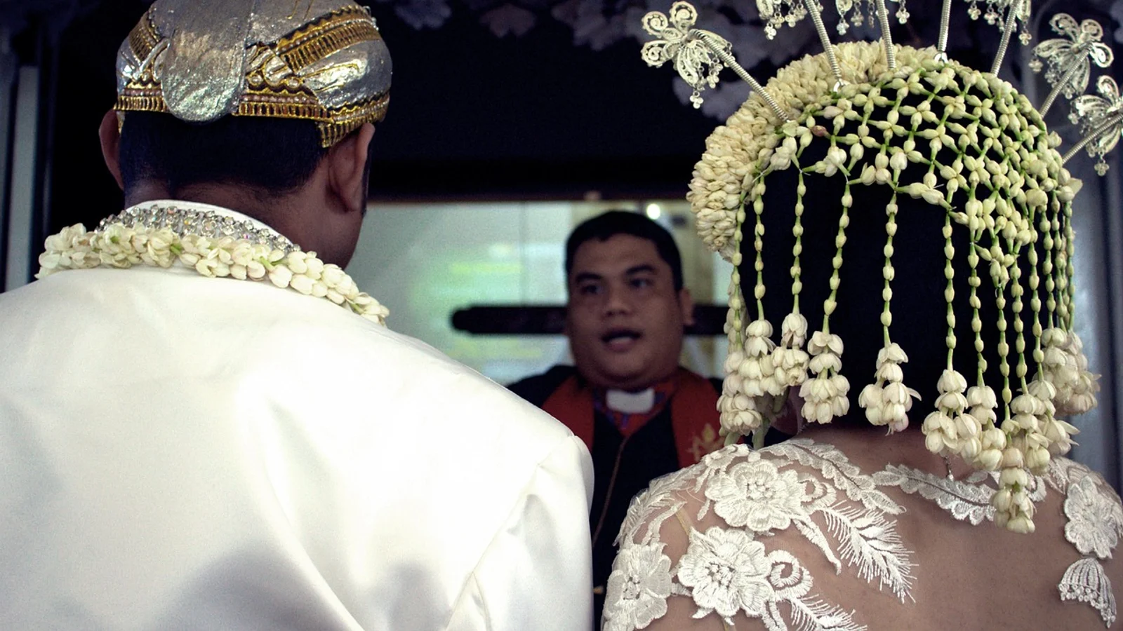 Escort Cards vs Denah Tempat Duduk