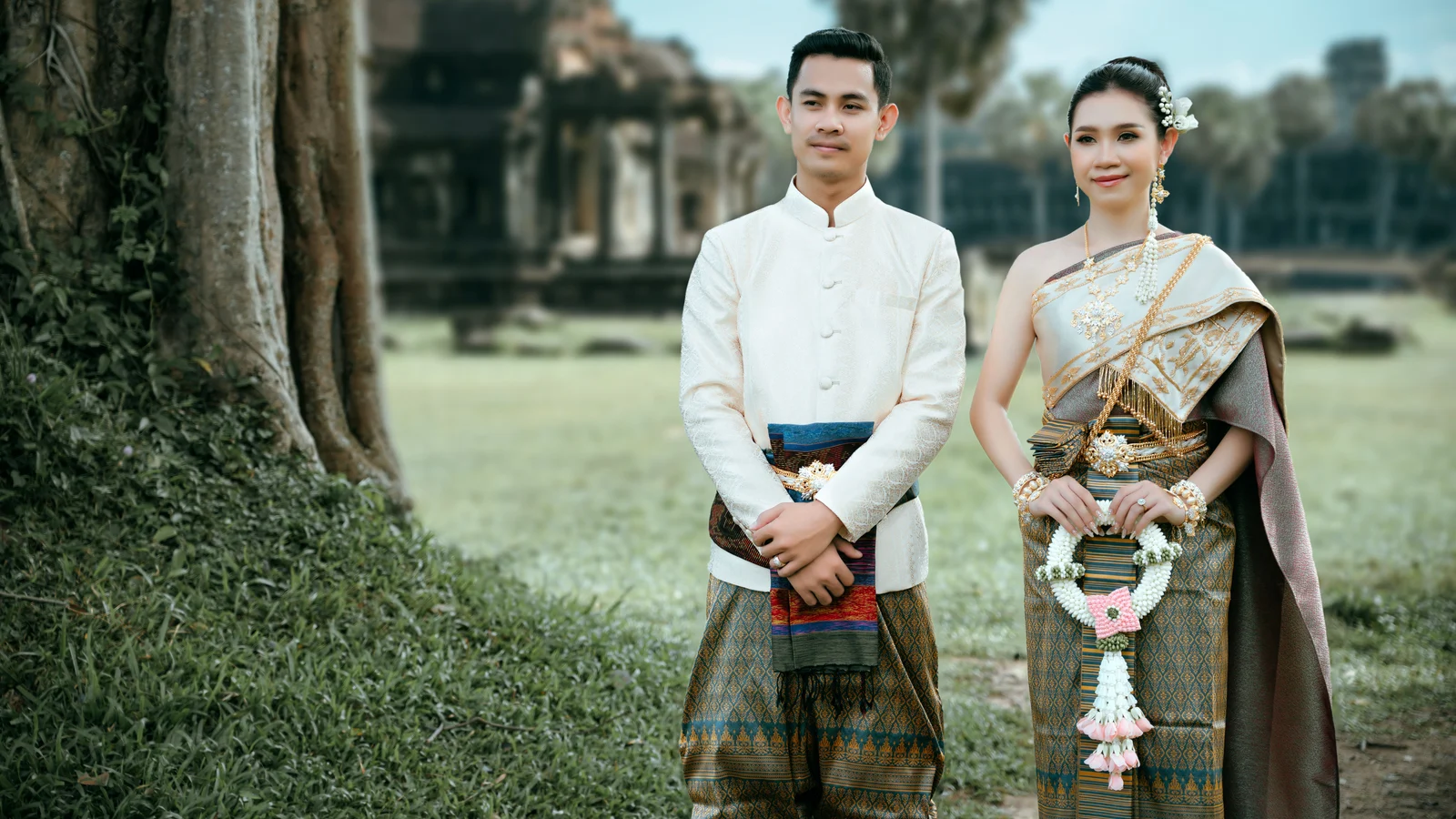 โต๊ะกลมกับโต๊ะสี่เหลี่ยมในงานแต่งงาน